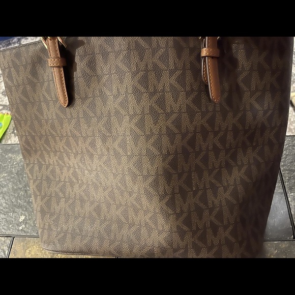 Michael Kors Signature Dark Brown Tan Rare in this condition!!!! - Picture 6 of 8